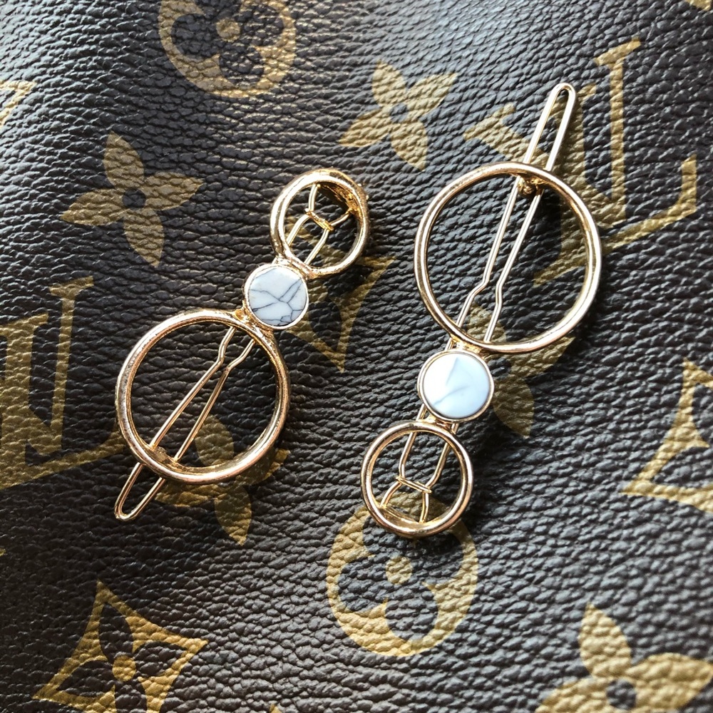 Hair Clip Set - 2 white marble/gold NEW